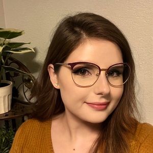 Meet your Posher, Ashley